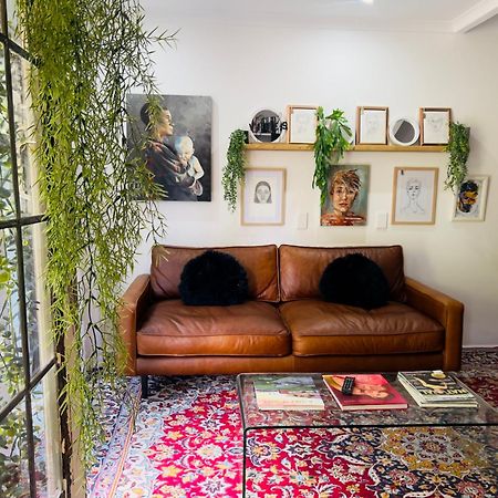 Art-Inspired Bedroom Close To Cbd Mossel Bay Luaran gambar