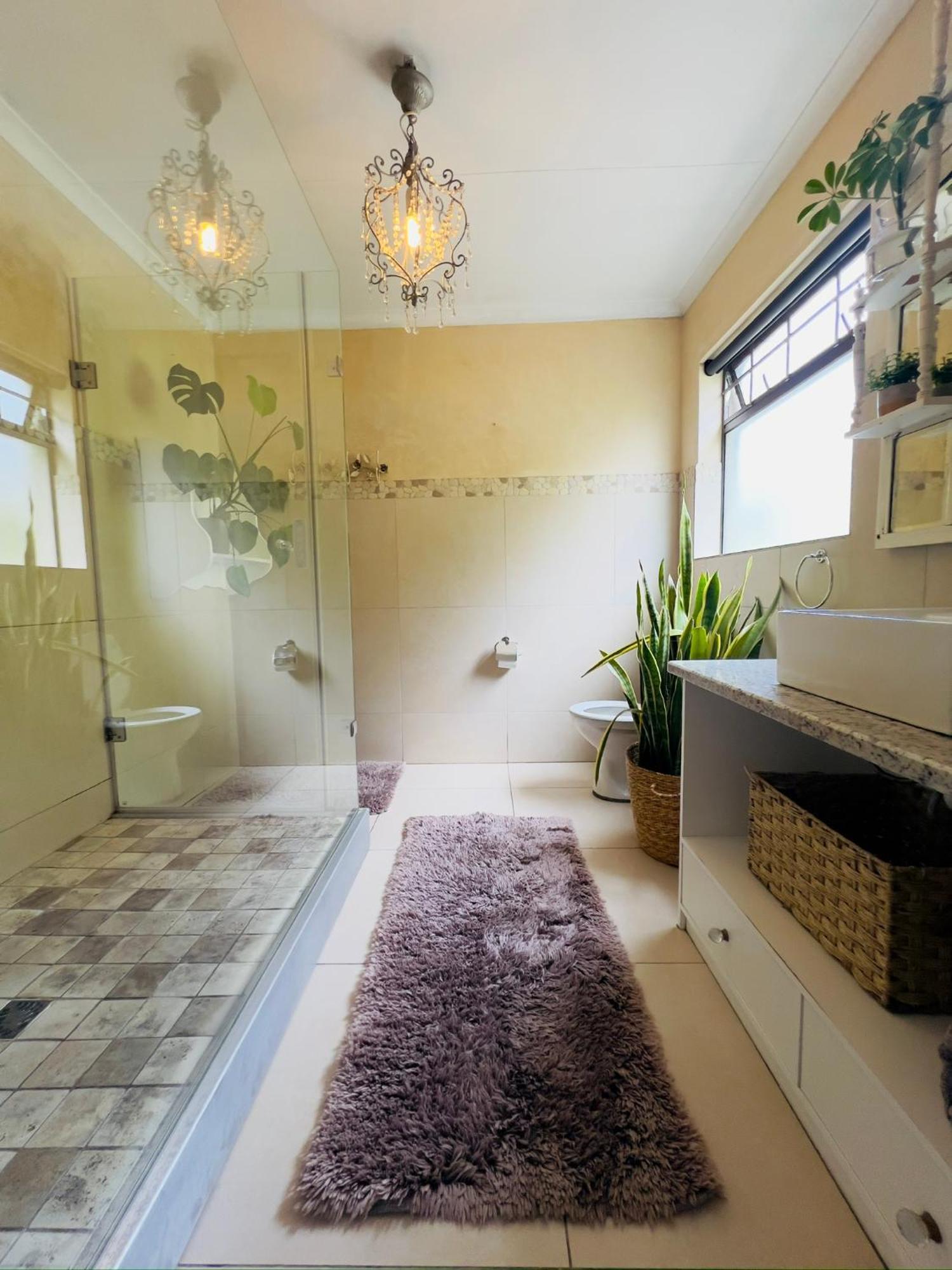 Art-Inspired Bedroom Close To Cbd Mossel Bay Luaran gambar